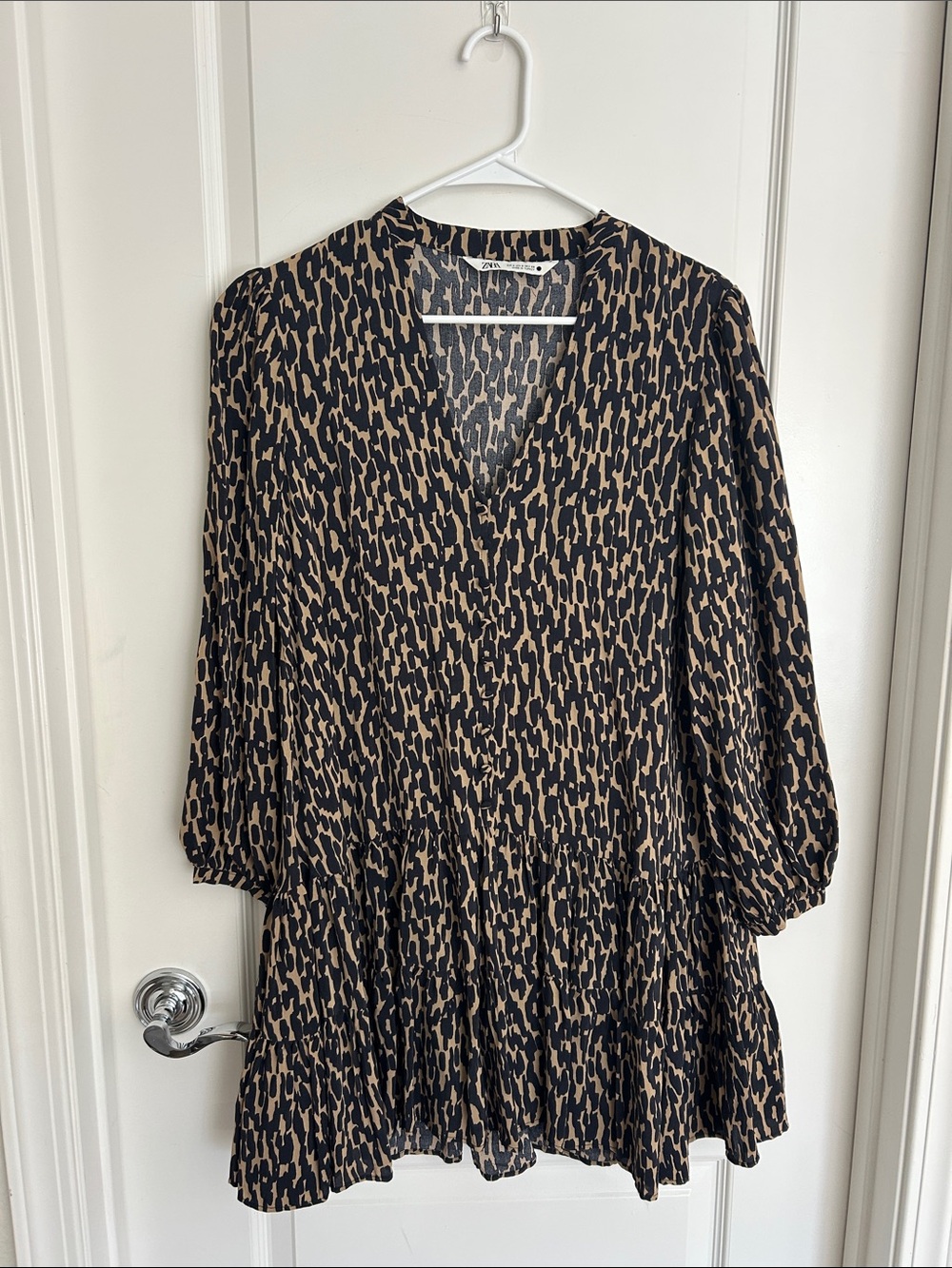 Zara animal  Print V-Neck Women’s mini Dress - Black & Tan small